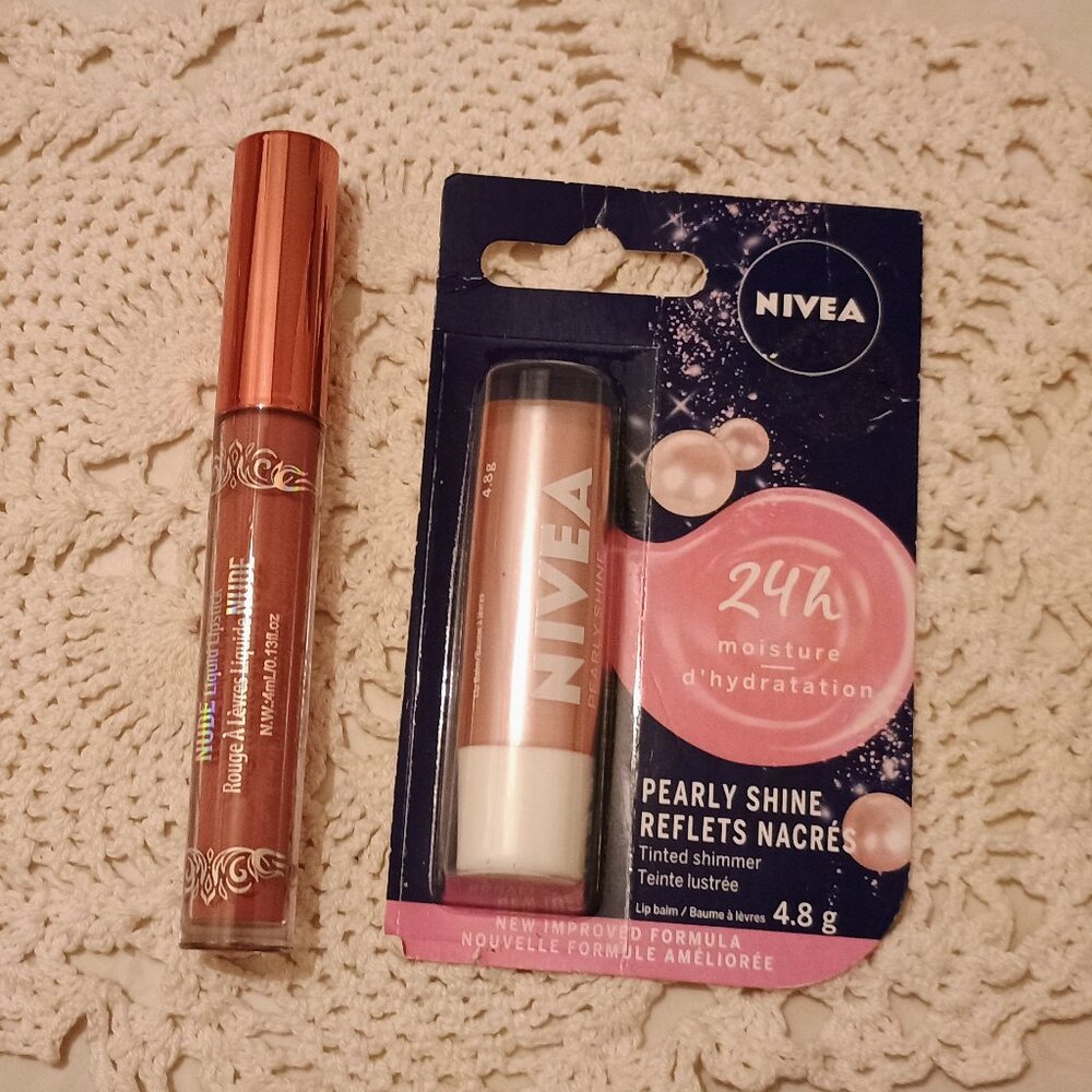 3/$20💗💗BEAUTY CLEARANCE 💗💗Pink Lip Balm Gloss Bundle